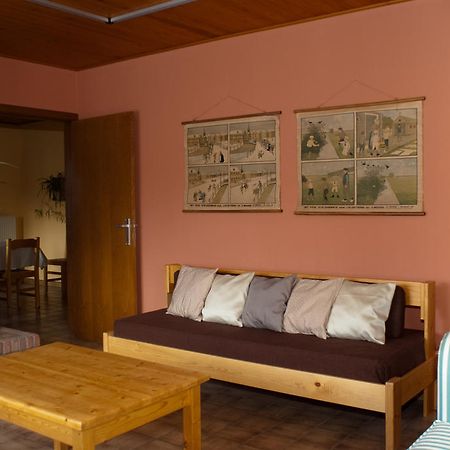 'T Bruggeske Villa Mol Ruang foto