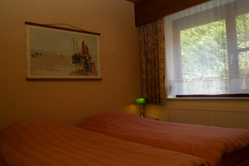'T Bruggeske Villa Mol Ruang foto